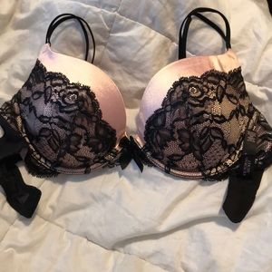 Victoria’s Secret push up bra